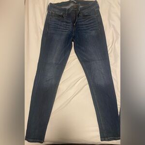 Express women’s size 8 short legging stretch jeans